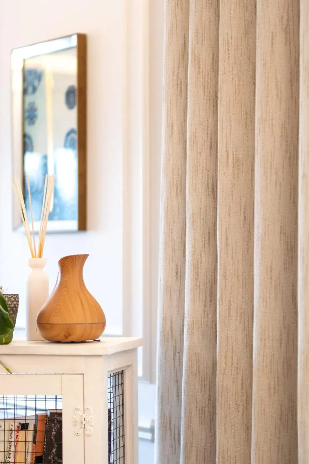 Modern Stor & Mekanizmalı Perde Koleksiyonu – Doğal Ahşap Dokulu Jaluzi